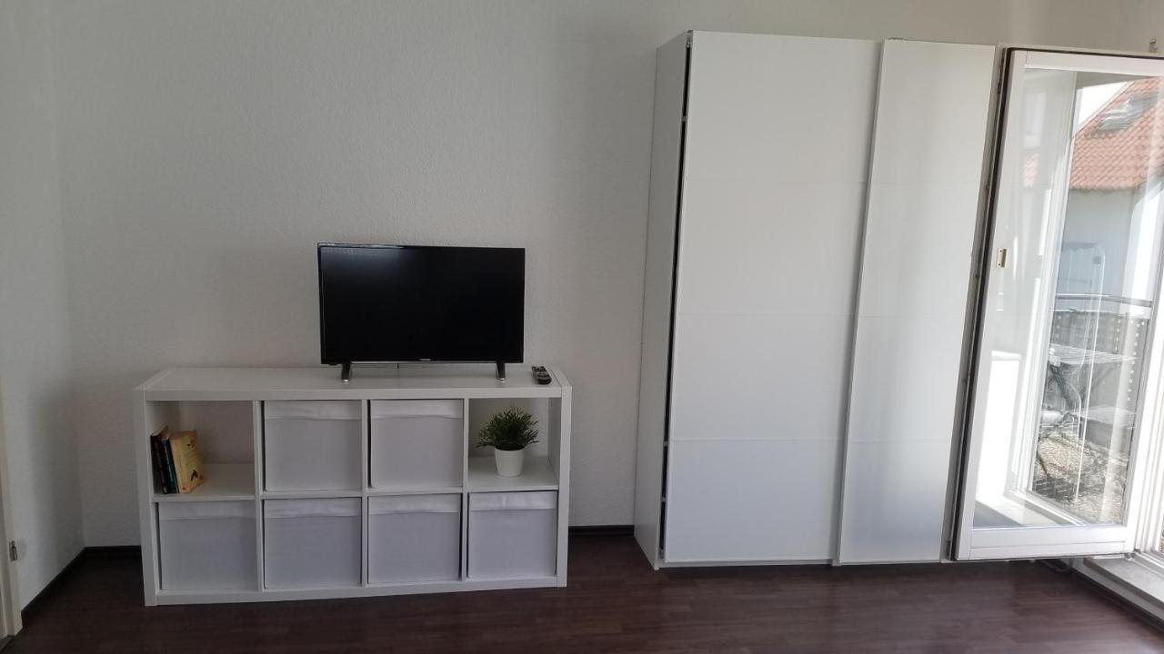 Ferien- Und Businessapartment I Modern Mit Wlan Und Parkplatz Nahe Zentrum, Automobil- Und Tech-Firmen, Messe Renningen Kültér fotó