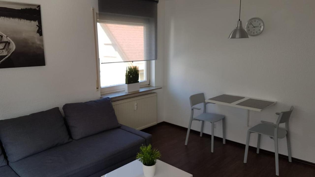 Ferien- Und Businessapartment I Modern Mit Wlan Und Parkplatz Nahe Zentrum, Automobil- Und Tech-Firmen, Messe Renningen Kültér fotó